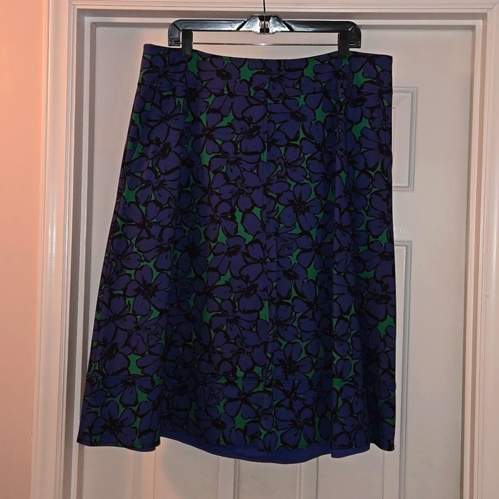 Floral print skirt